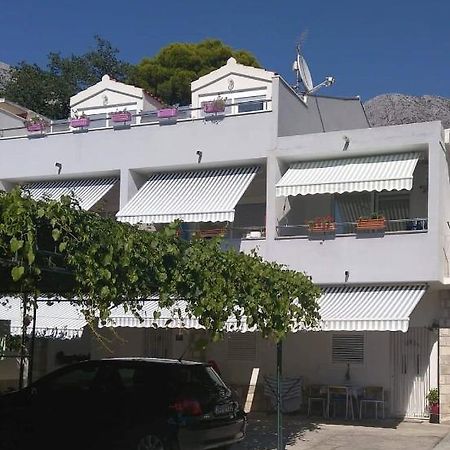 Apartmani Nima Tucepi Luaran gambar