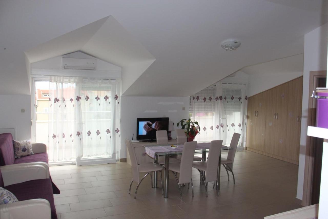 Apartmani Nima Tucepi Luaran gambar