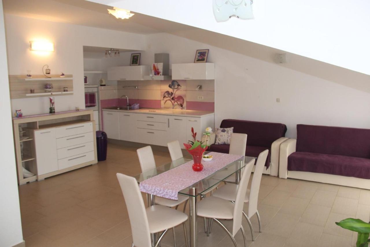 Apartmani Nima Tucepi Luaran gambar