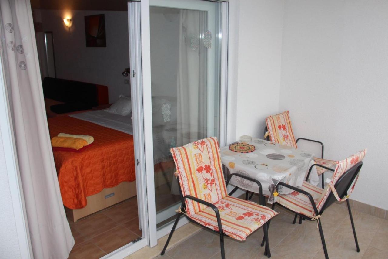 Apartmani Nima Tucepi Luaran gambar